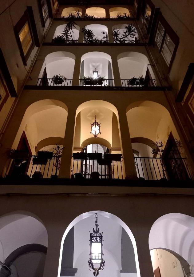 Le Stanze Di Partenope Naples Luaran gambar